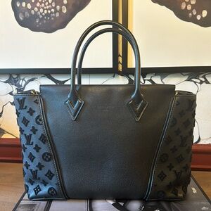 Louis Vuitton W Tote